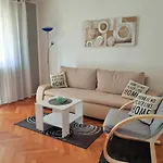 Bright & Cozy Pula