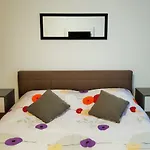 Bright & Cozy Pula