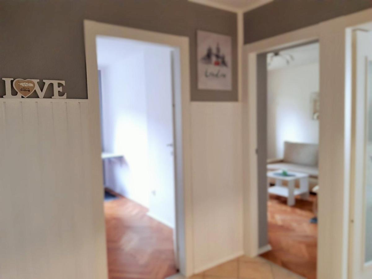 Bright & Cozy Apartment Pula