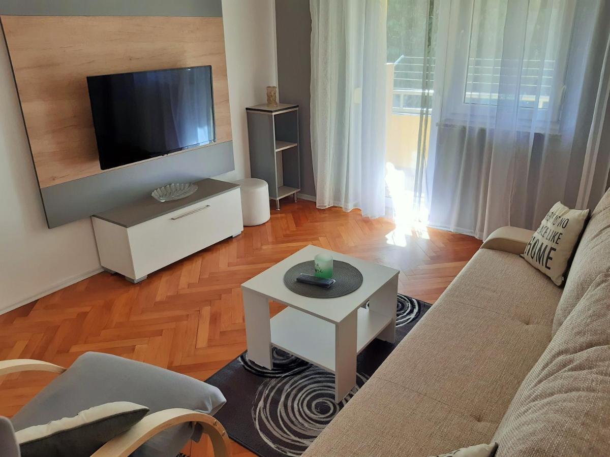 Bright & Cozy Apartment Pula
